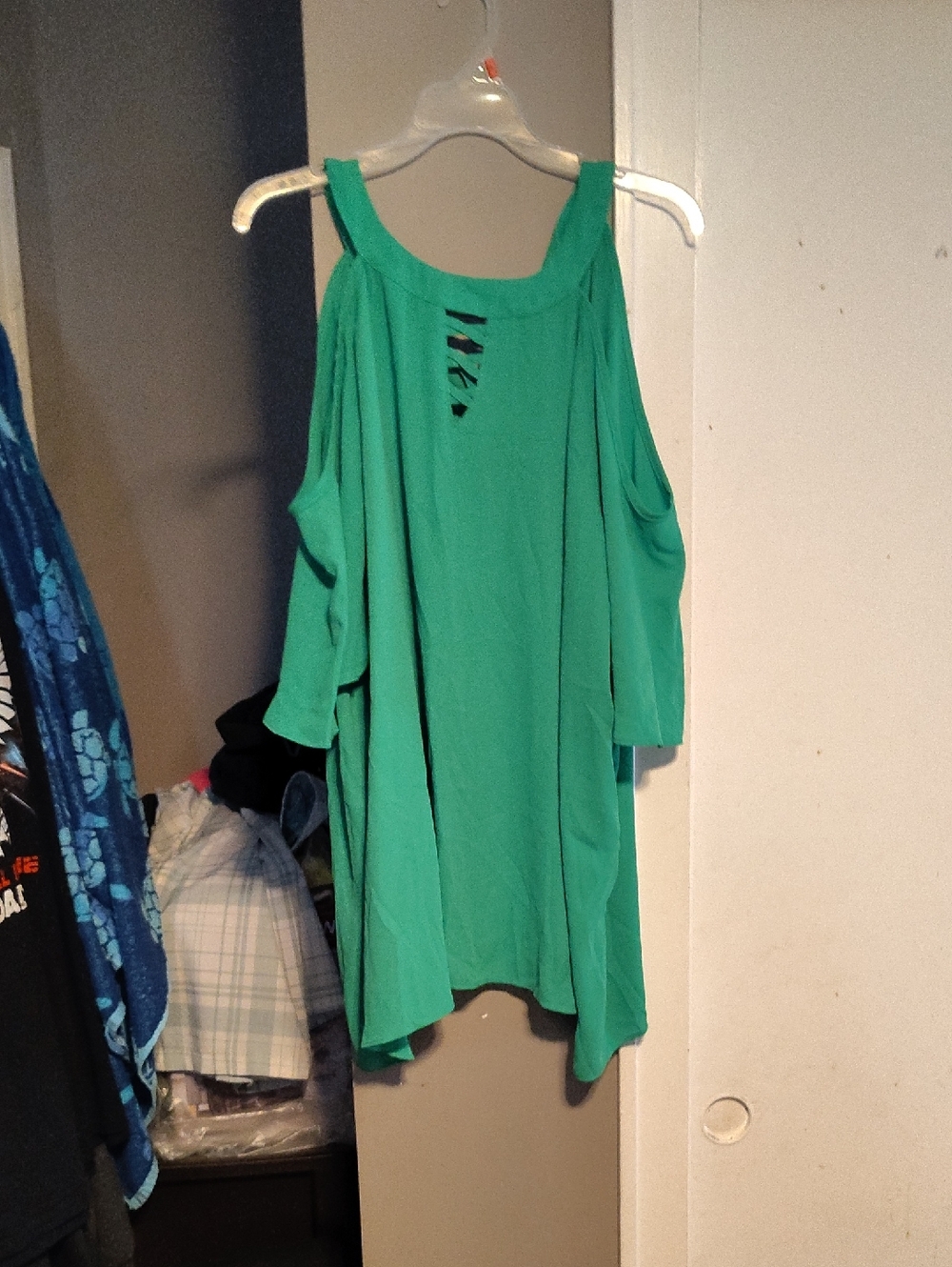 Cato Green Cold-Shoulder Tank Top with Neck Cutout 22/24W